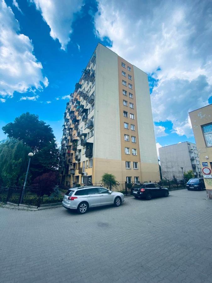 Mieszkanie Blisko Dworca Pkp Apartment Radom Exterior photo